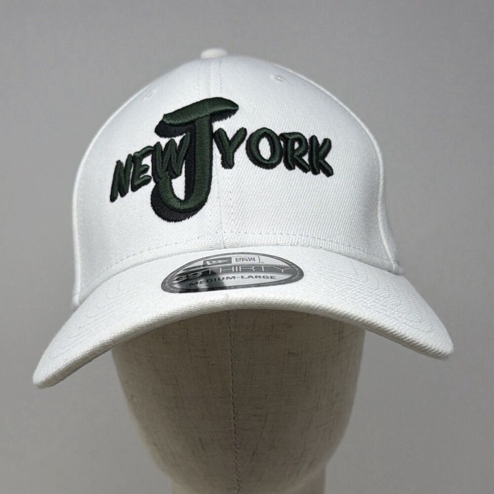 N.O.S New Era 39THIRTY New York Script White Stretch Fit Hat Cap M/L